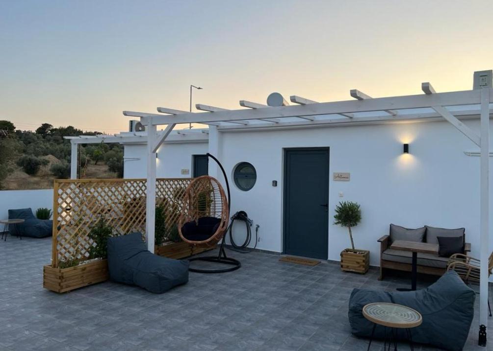 Airport Luxury Stay Artemida  Exterior photo
