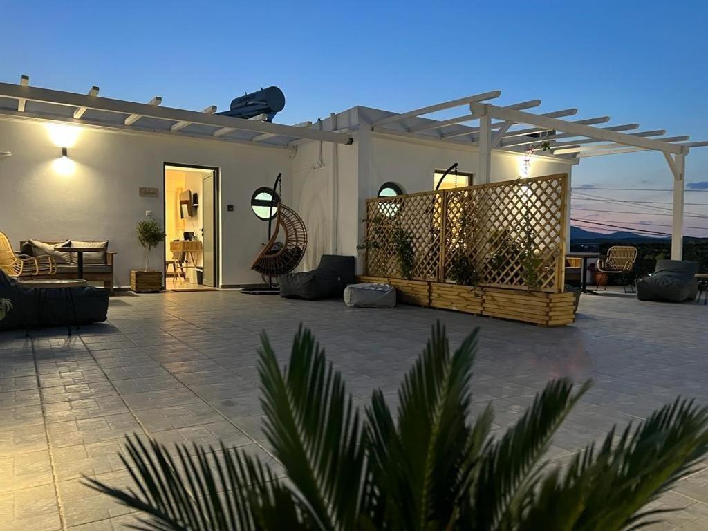 Airport Luxury Stay Artemida  Exterior photo