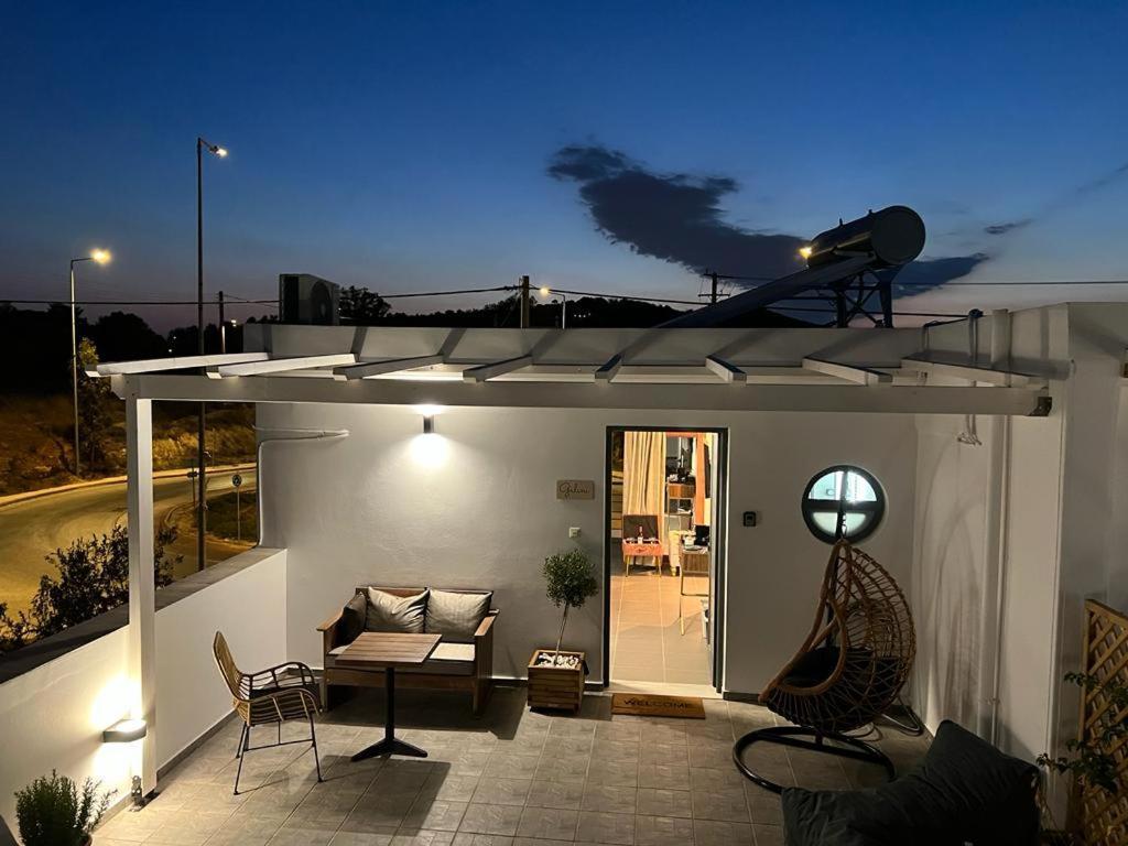Airport Luxury Stay Artemida  Exterior photo